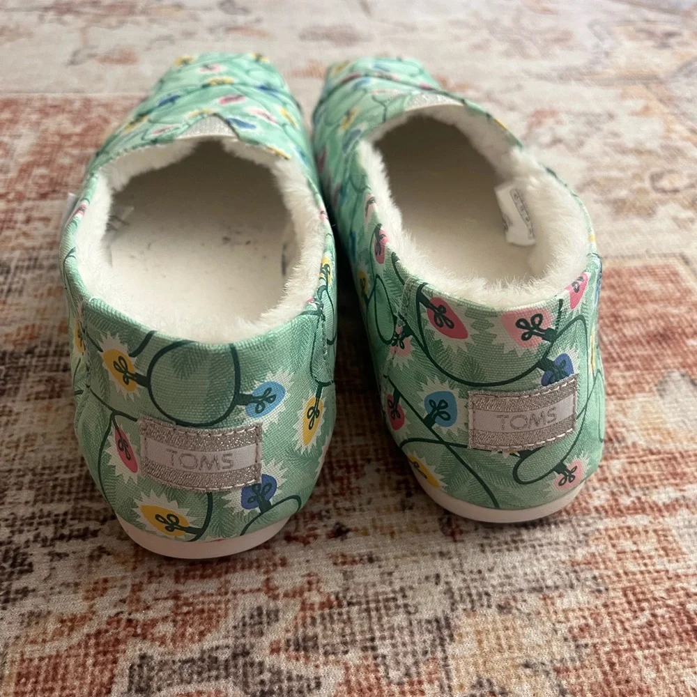 Toms Holiday print Green Slip-On flats - Picture 5 of 6